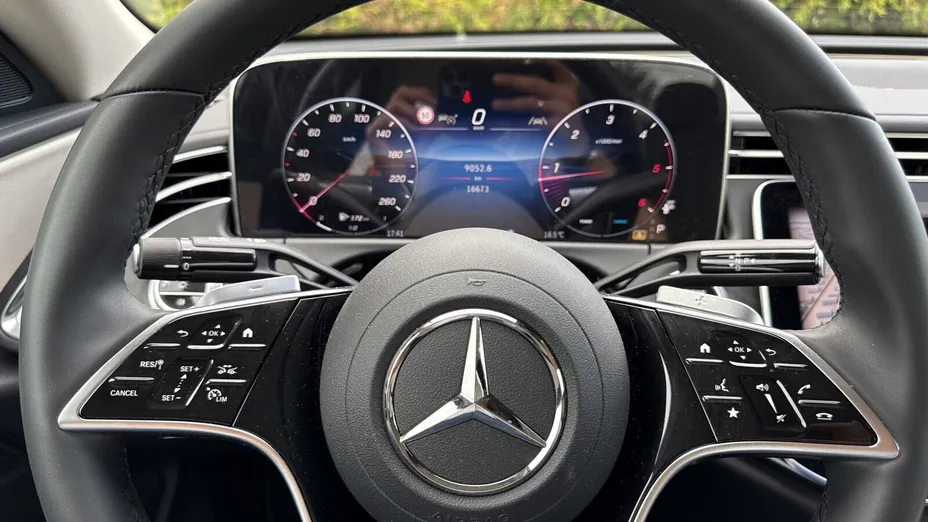 MERCEDES-BENZ E Klasa E 220 d mHEV 4-Matic Avantgarde 9G-Tronic