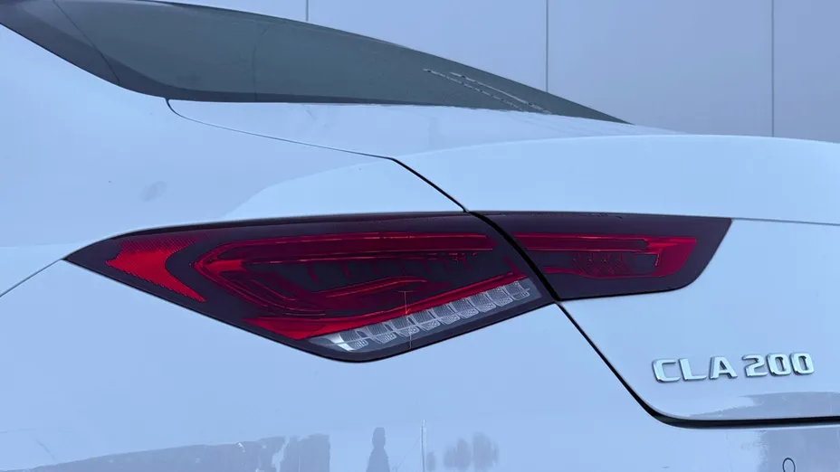 MERCEDES-BENZ CLA CLA 200 AMG Line 7G-DCT