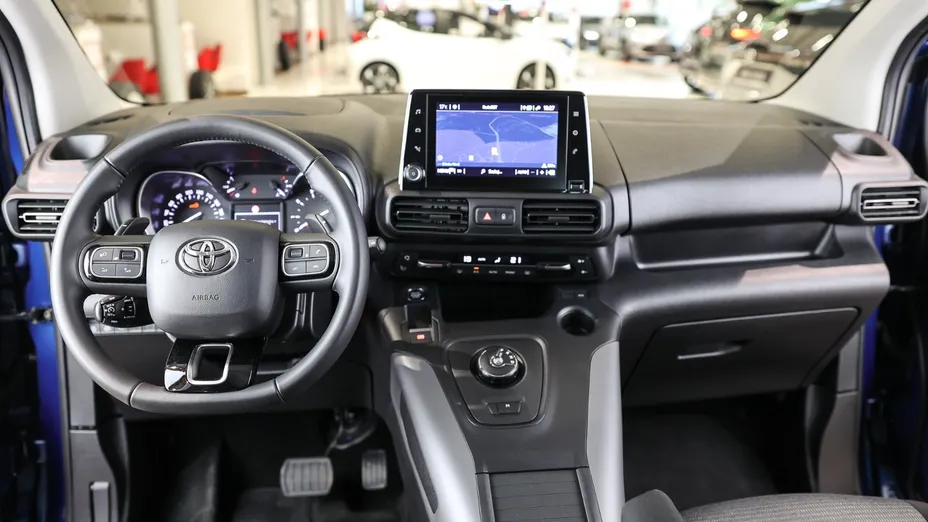 TOYOTA Proace City Verso Proace City Verso Long 1.5 D-4D Family Aut.