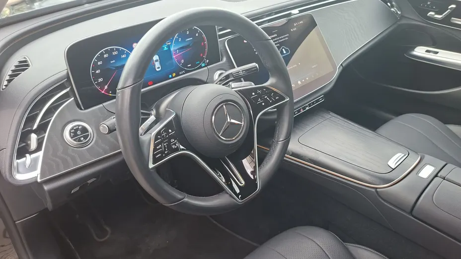 MERCEDES-BENZ E Klasa E 200 d mHEV Avantgarde 9G-Tronic