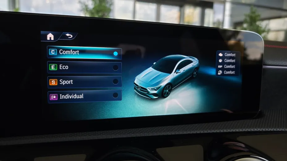 MERCEDES-BENZ CLA CLA 220 mHEV 4-Matic AMG Line 8G-DCT
