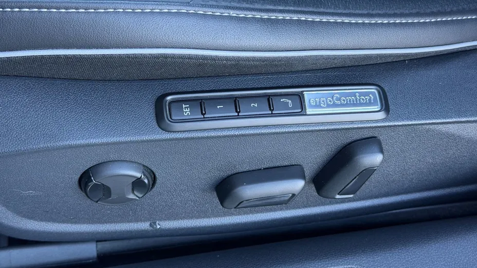 VOLKSWAGEN Arteon -