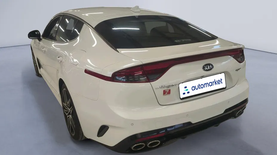 KIA Stinger Stinger 3.3 T-GDI V6 GT AWD