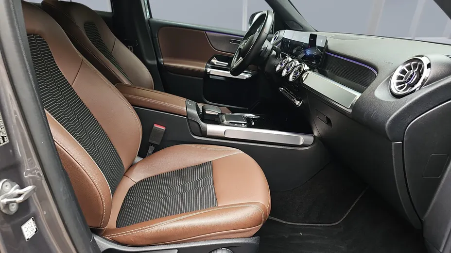 MERCEDES-BENZ GLB GLB 200 d 8G-DCT