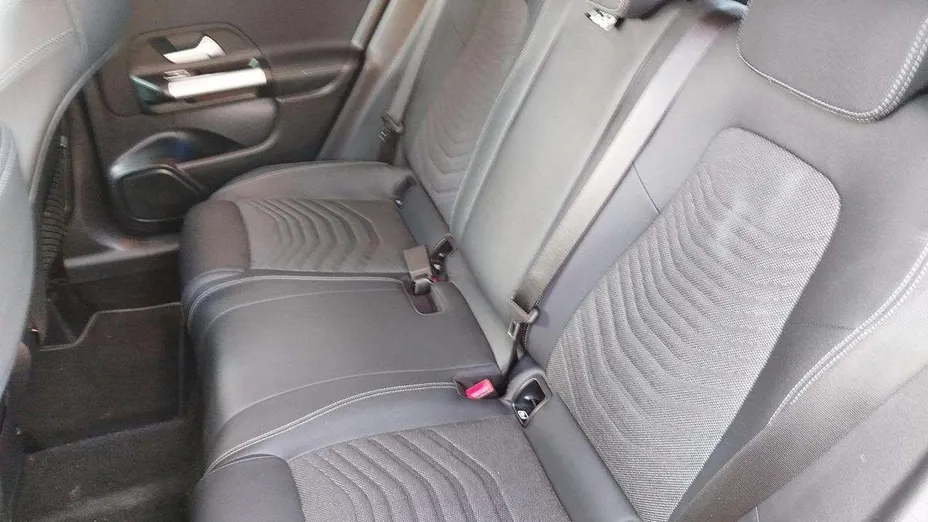 MERCEDES-BENZ GLA GLA 200 mHEV Progressive 7G-DCT