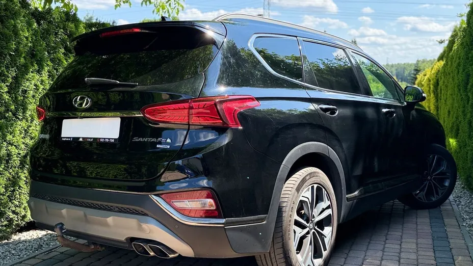 HYUNDAI Santa Fe -