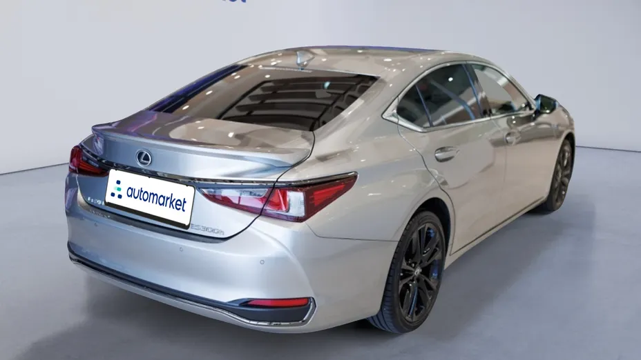 LEXUS ES ES 300h F Sport Design