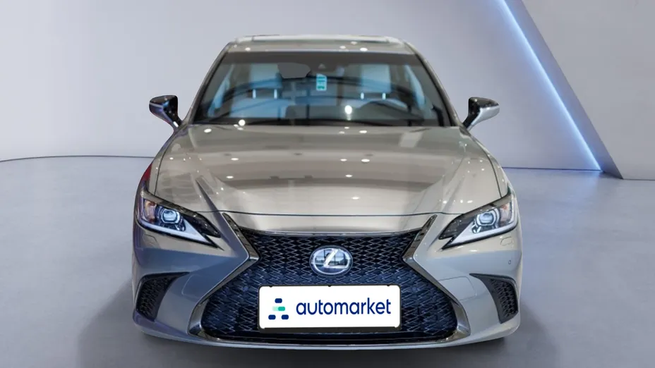 LEXUS ES ES 300h F Sport Design