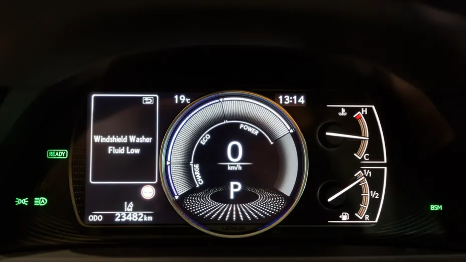 LEXUS ES ES 300h F Sport Design