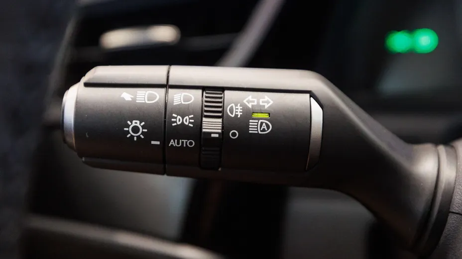 LEXUS ES ES 300h F Sport Design