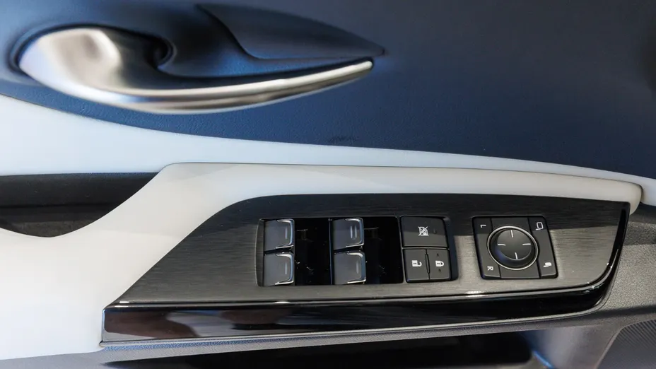 LEXUS ES ES 300h F Sport Design