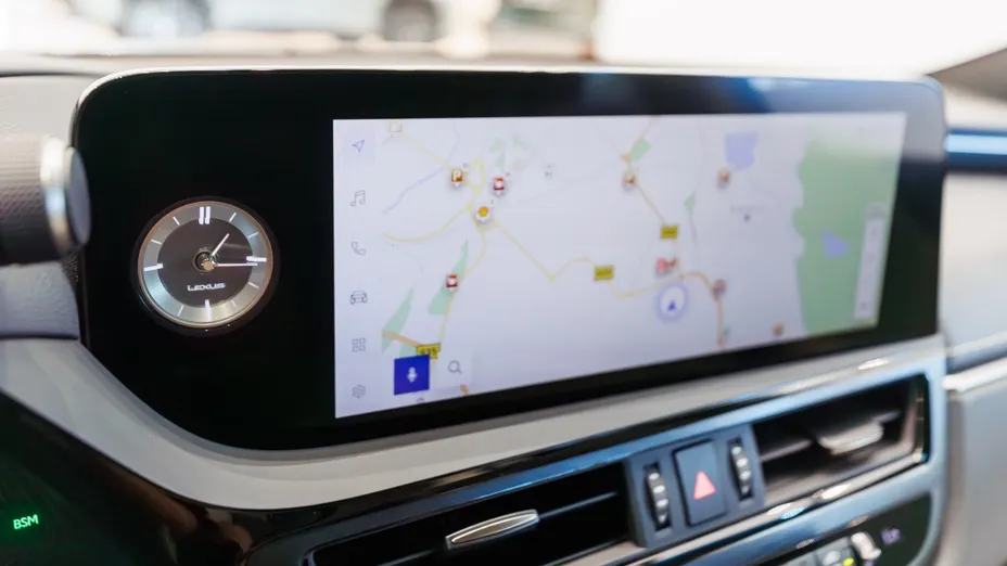 LEXUS ES ES 300h F Sport Design