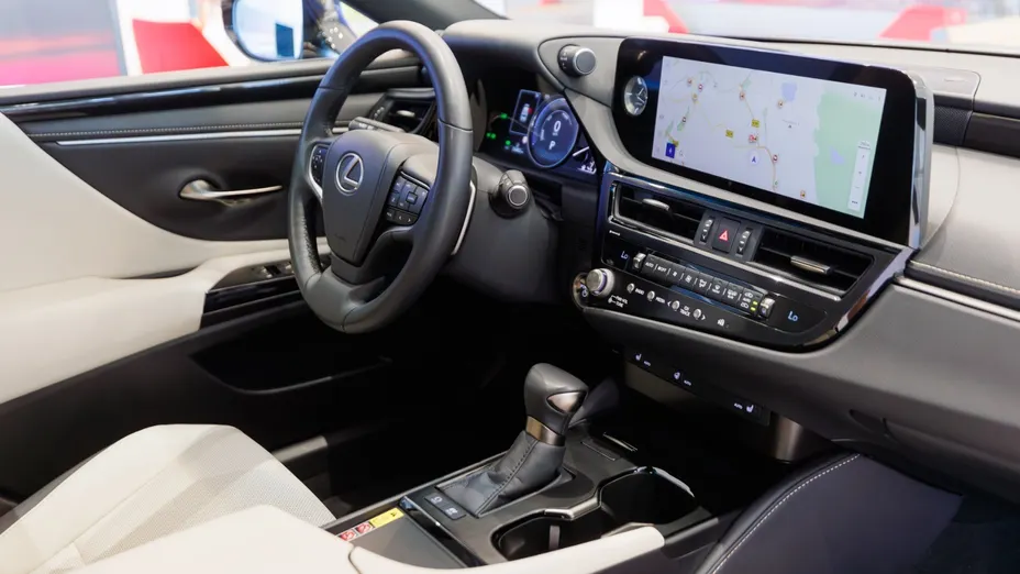 LEXUS ES ES 300h F Sport Design