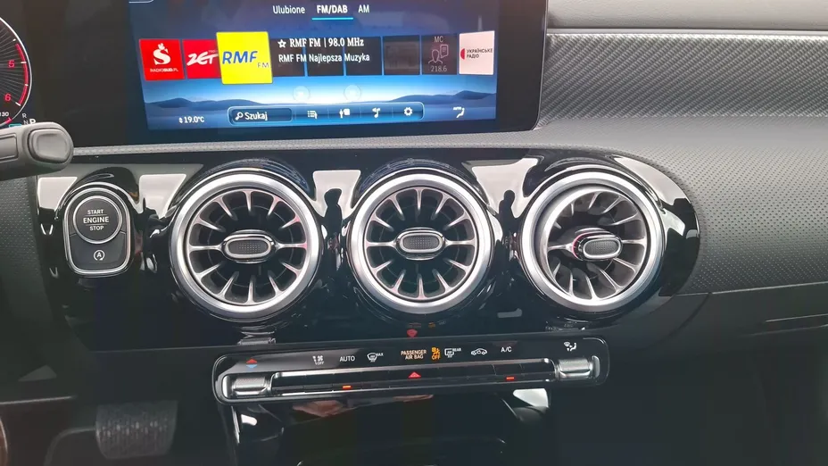 MERCEDES-BENZ CLA CLA 200 d Progressive 8G-DCT
