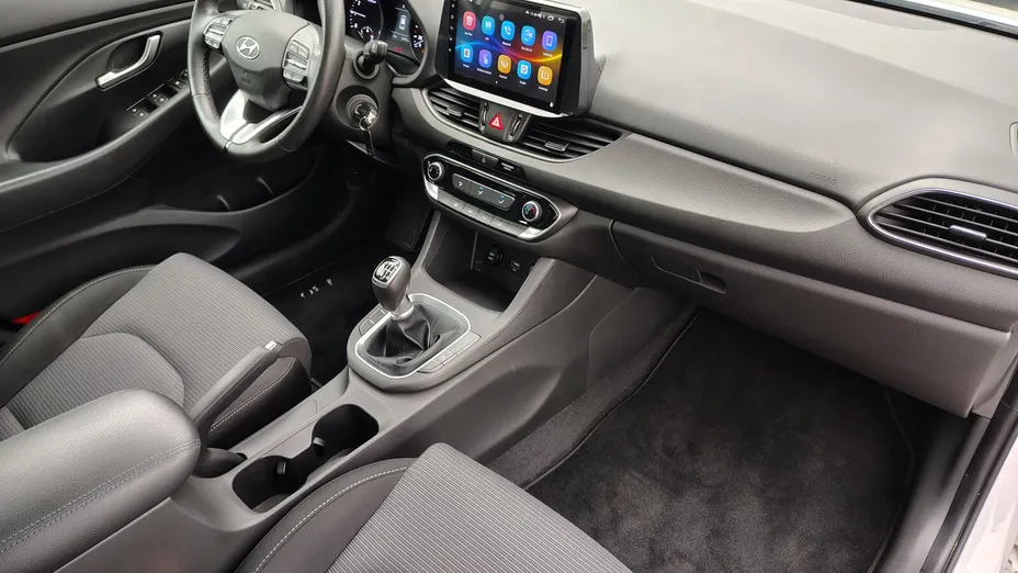 HYUNDAI i30 i30 1.0 T-GDI Modern