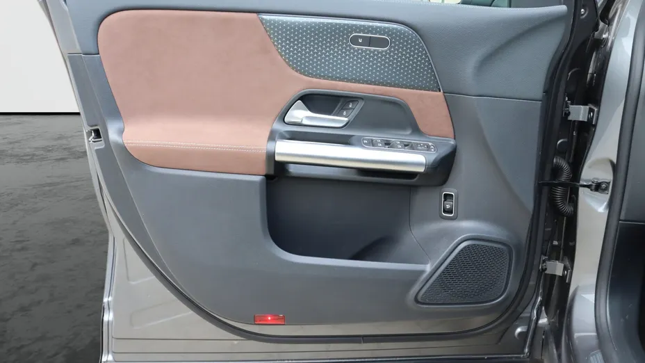 MERCEDES-BENZ GLA GLA 200 d AMG Line 8G-DCT
