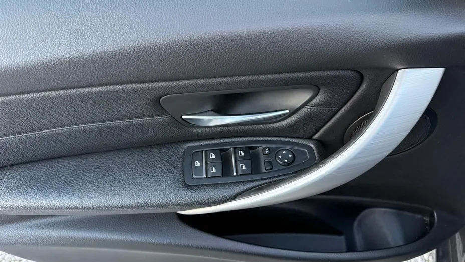 BMW Seria 3 320d aut