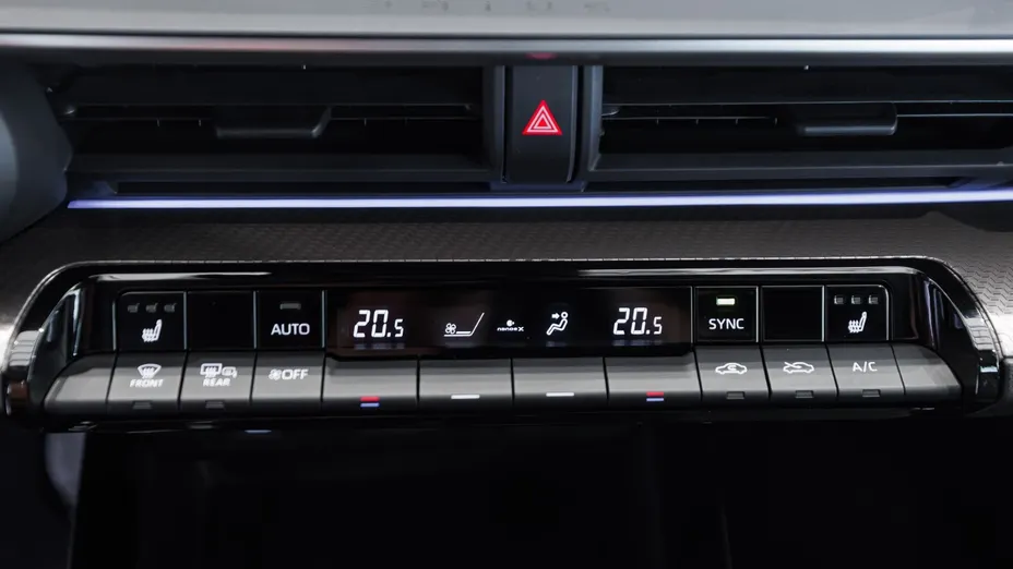 TOYOTA Prius Prius Plug-in 2.0 Hybrid Prestige