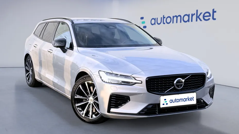VOLVO V60 V60 T6 AWD Plug-In Hybrid Plus Dark aut