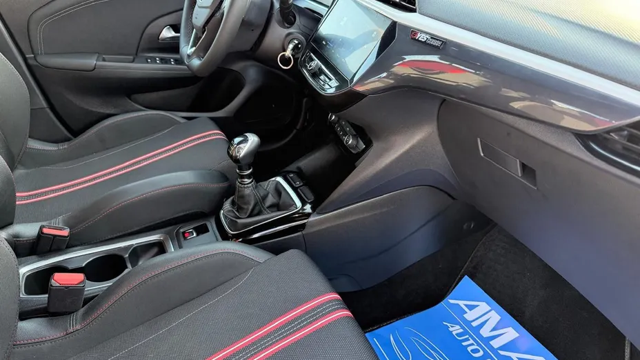 OPEL Corsa -