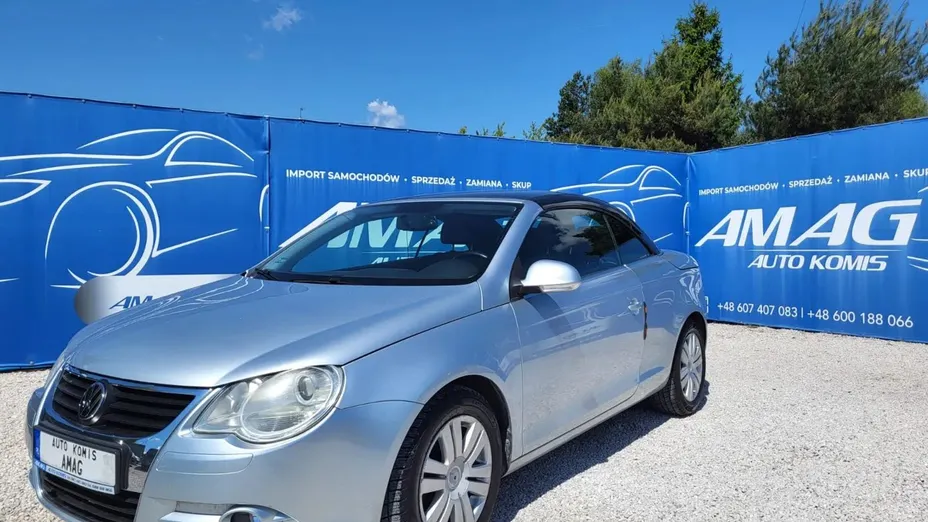 VOLKSWAGEN Eos -