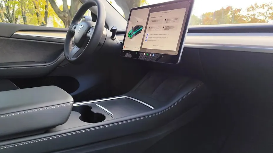 TESLA Model Y Y 62.5 RWD