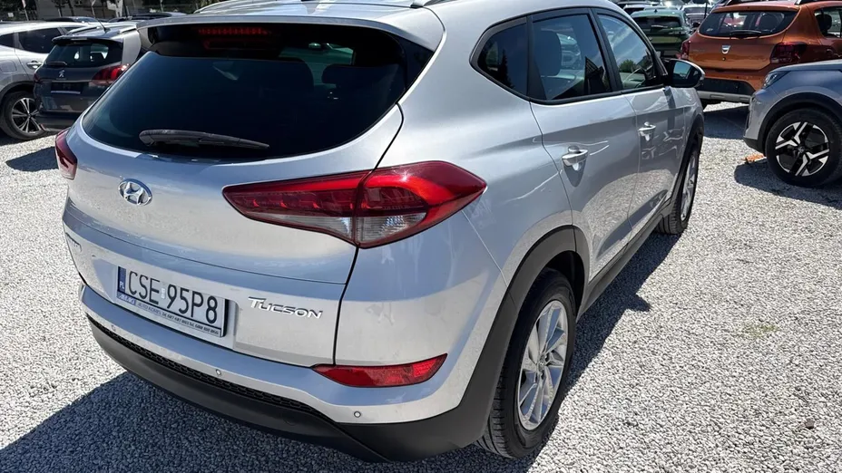 HYUNDAI Tucson -