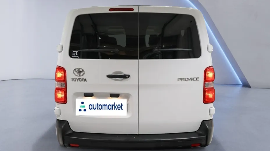 TOYOTA Proace Proace Kombi 2.0 D-4D Long 2,8t