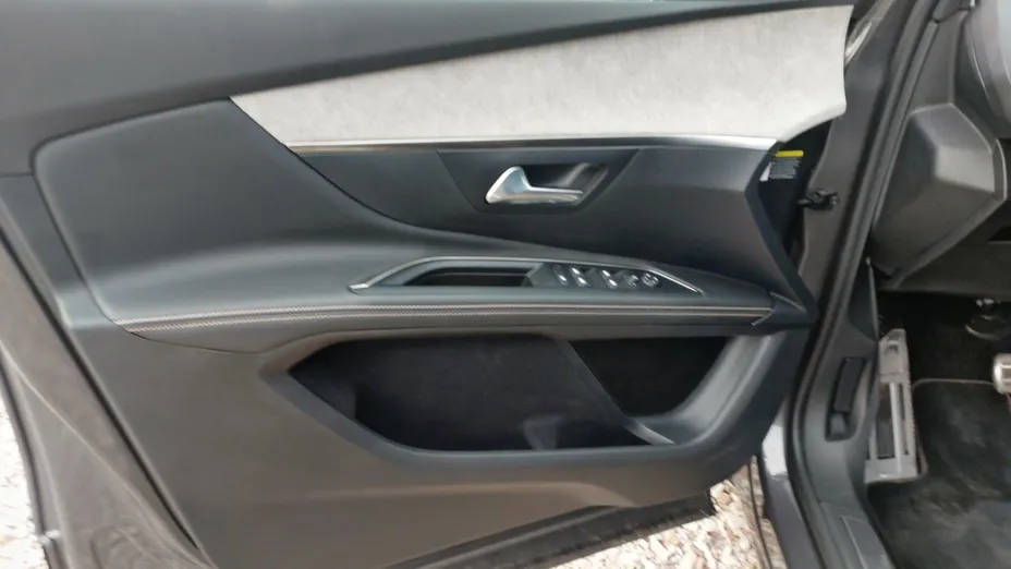 PEUGEOT 5008 5008 1.5 BlueHDi GT S&S EAT8