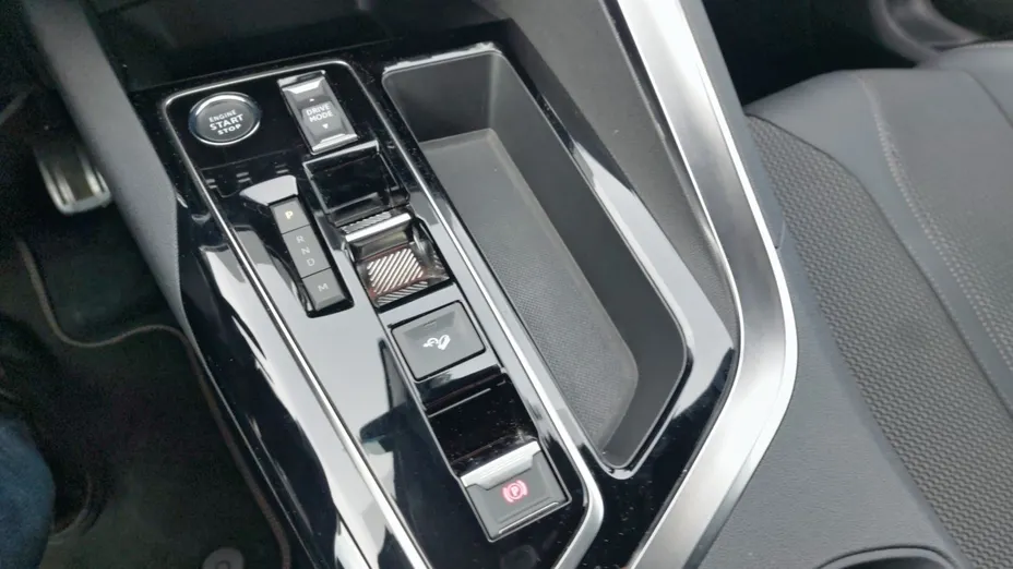 PEUGEOT 5008 5008 1.5 BlueHDi GT S&S EAT8