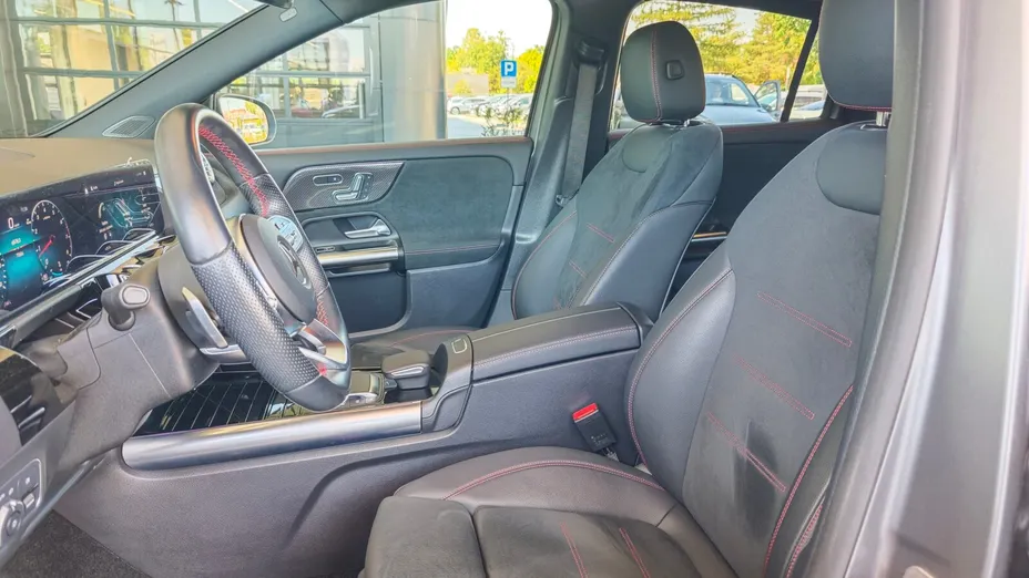 MERCEDES-BENZ GLA GLA 250 4-Matic AMG Line