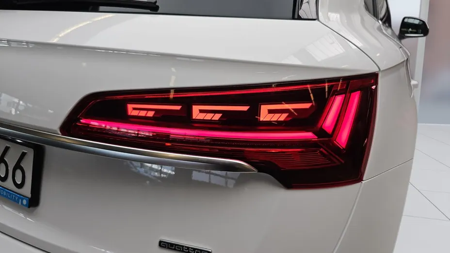 AUDI Q5 Q5 40 TDI mHEV Quattro Advanced S tronic