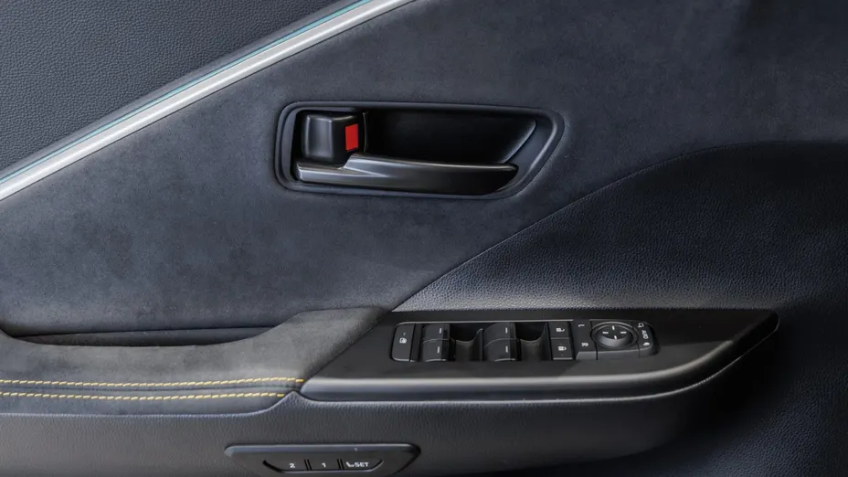 TOYOTA C-HR C-HR 2.0 Hybrid Dynamic Force Executive Premiere Edition AWD