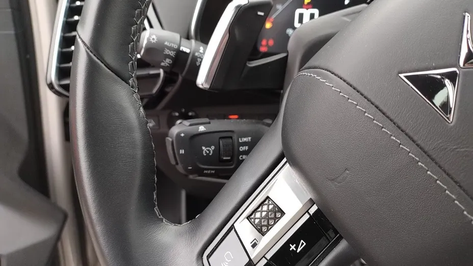 DS DS7 DS 7 1.6 PureTech Rivoli aut