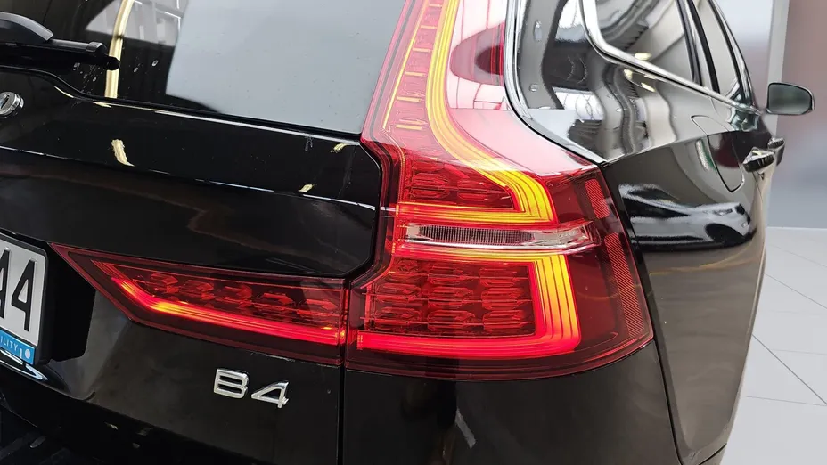 VOLVO V60 V60 B4 B Core aut