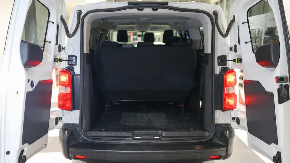 TOYOTA Proace Proace Kombi 2.0 D-4D Long 2,8t