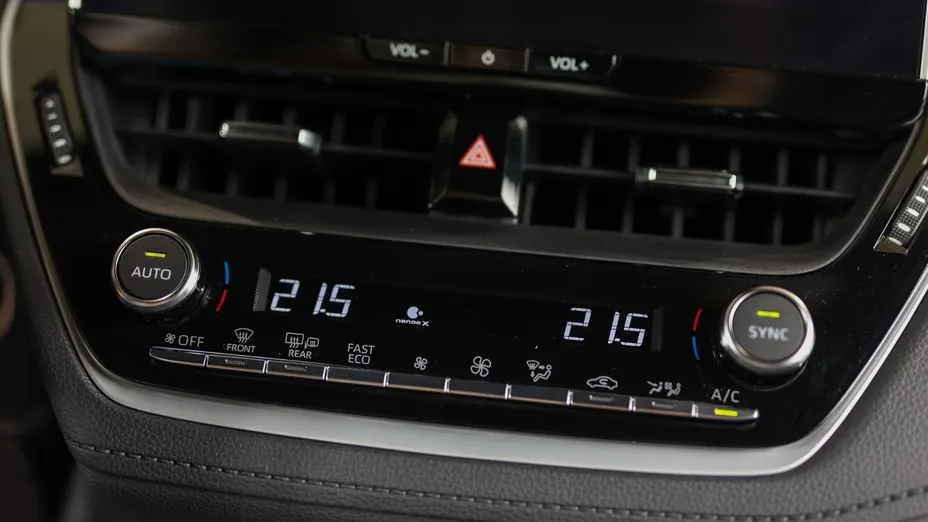 TOYOTA Corolla Cross Corolla Cross 2.0 Hybrid Executive