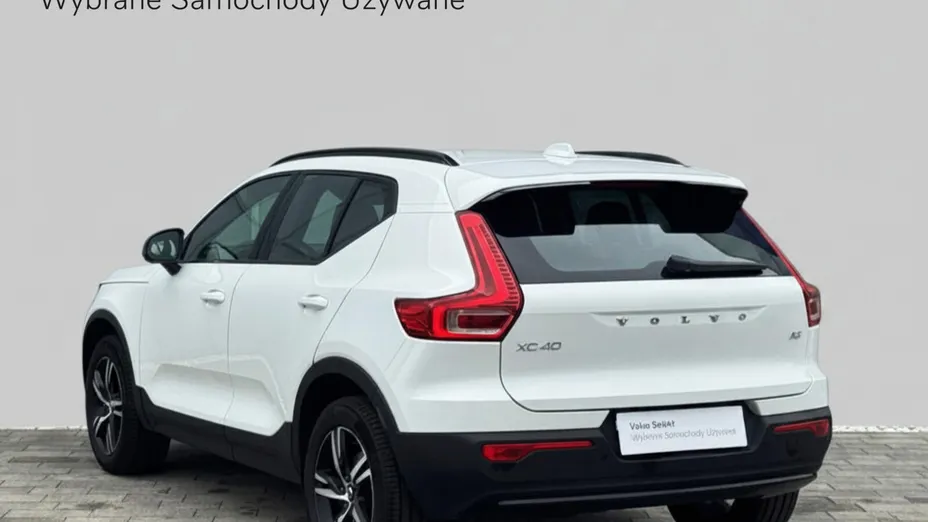 VOLVO XC40 XC40 B3 Plus Dark aut
