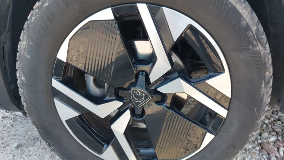 PEUGEOT 2008 2008 1.2 PureTech Allure S&S EAT8