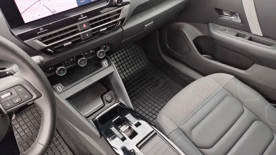 CITROEN C4 C4 1.2 PureTech Max S&S EAT8