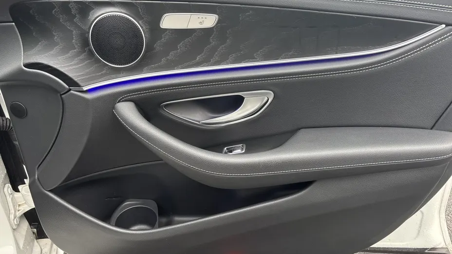 MERCEDES-BENZ E Klasa E 220 d 4-Matic AMG/Avantgarde