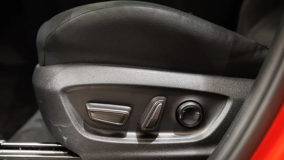 TOYOTA C-HR C-HR 2.0 PHEV Dynamic Force GR Sport Premiere Edition