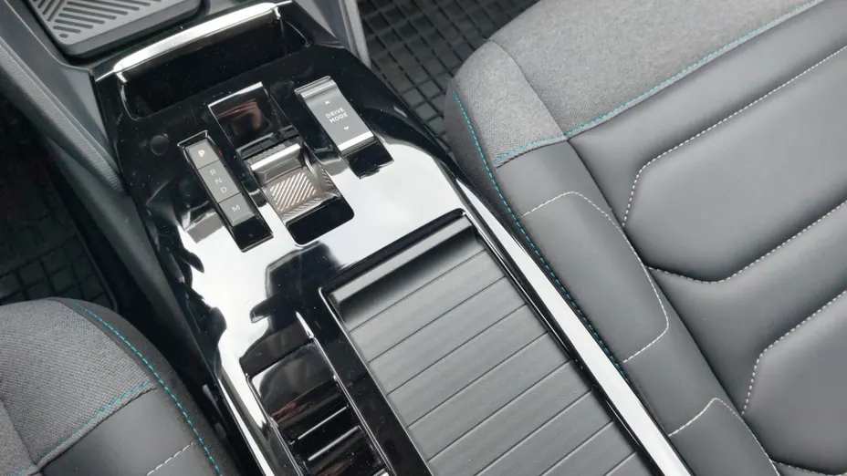 CITROEN C4 C4 1.2 PureTech Max S&S EAT8