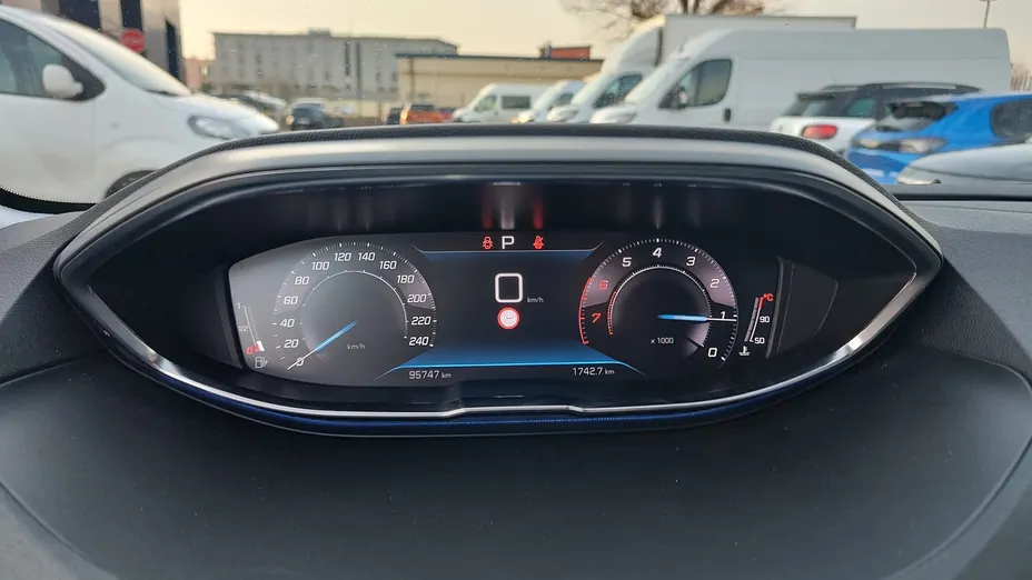 PEUGEOT 3008 3008 1.2 PureTech Allure Pack S&S EAT8