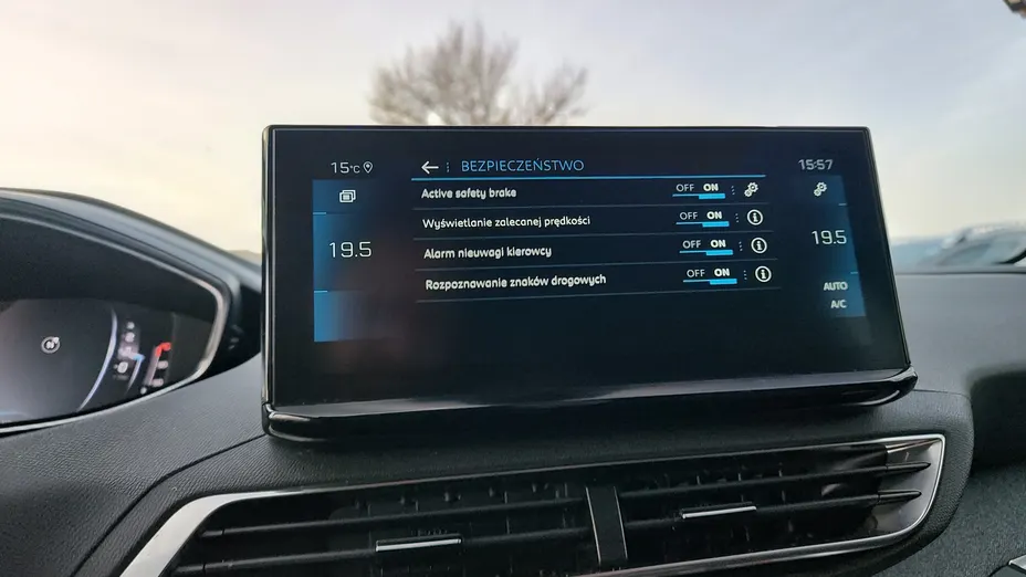 PEUGEOT 3008 3008 1.2 PureTech Allure Pack S&S EAT8