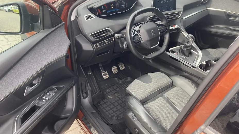 PEUGEOT 3008 3008 1.2 PureTech GPF Allure S&S