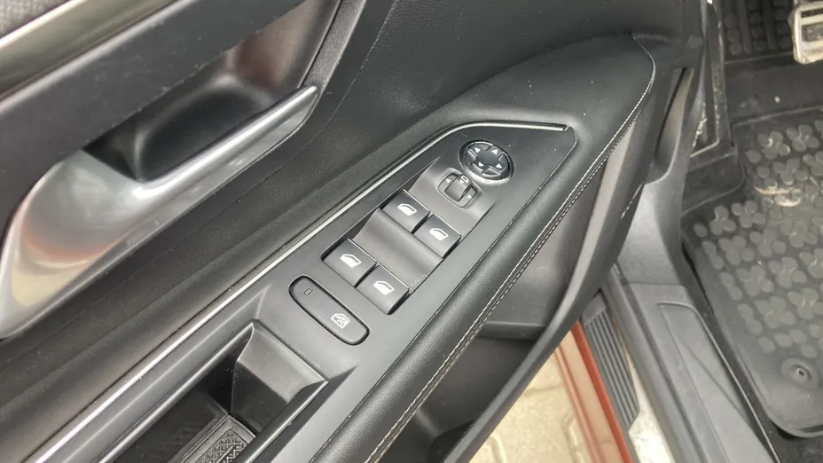 PEUGEOT 3008 3008 1.2 PureTech GPF Allure S&S