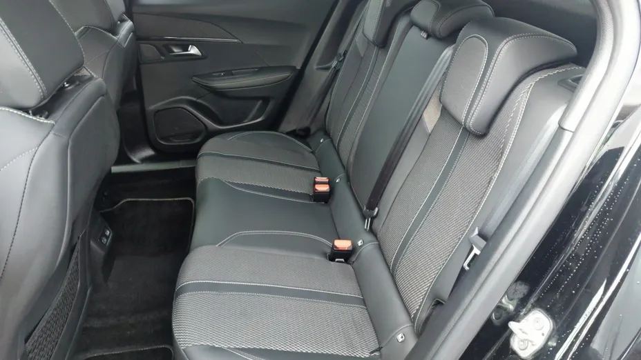 PEUGEOT 2008 2008 PureTech 130 GT S&S EAT8