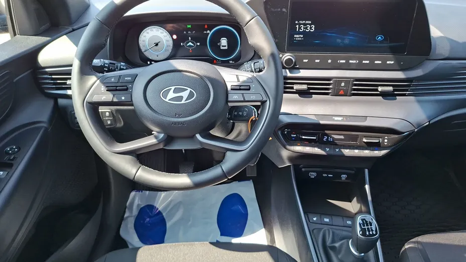 HYUNDAI i20 -