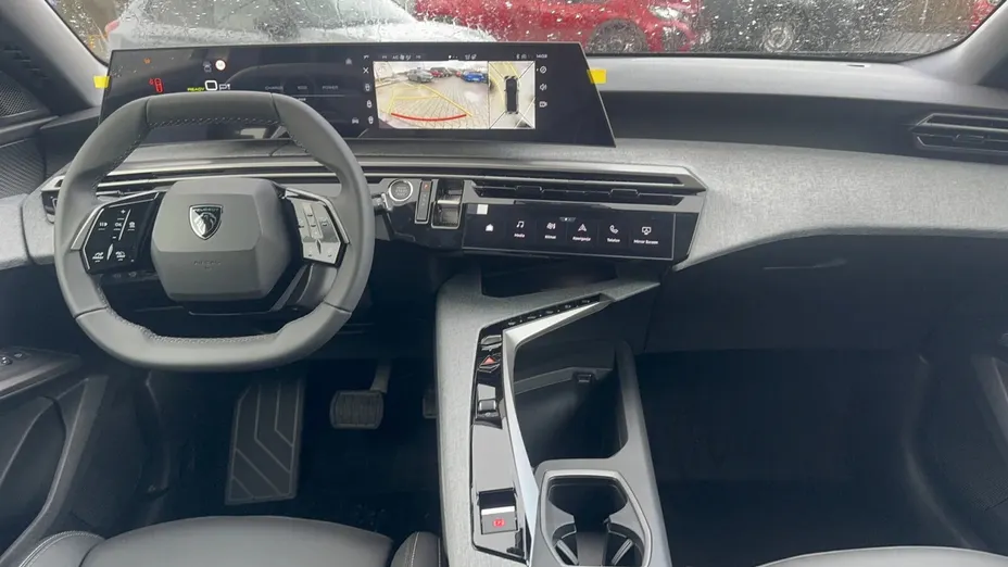 PEUGEOT 3008 e-3008 73kWh Allure Nowy